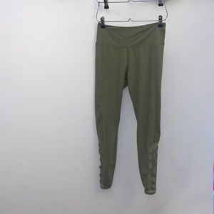 Size medium, green leggings